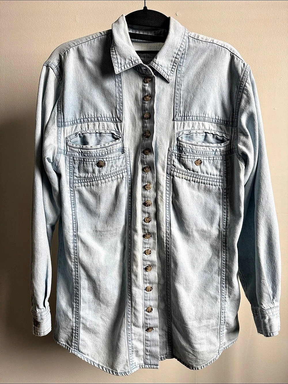 Wrangler Vintage Classic Blues Denim Button Down Shirt in Blue Size Small